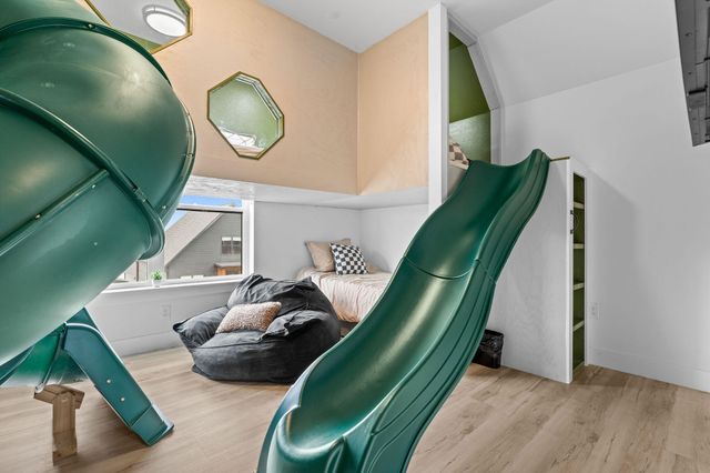 355 Poolside Pass 12, Hollister, MO 65672