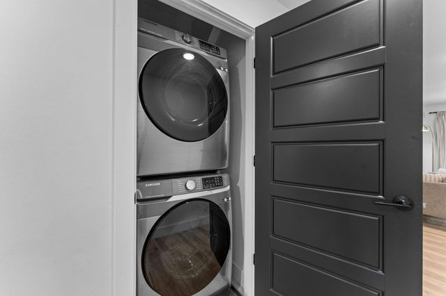 355 Poolside Pass 12, Hollister, MO 65672