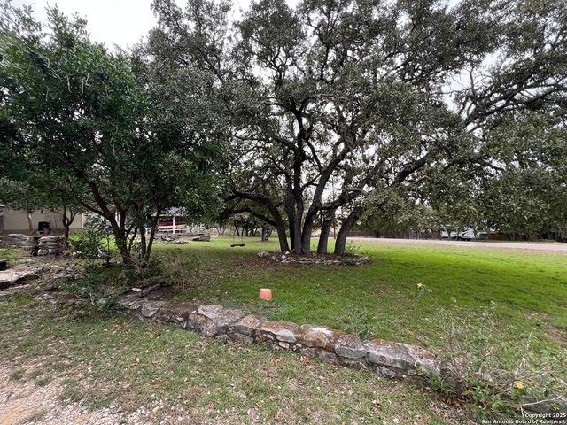 265 SUSIE DR, Canyon Lake, TX 78133
