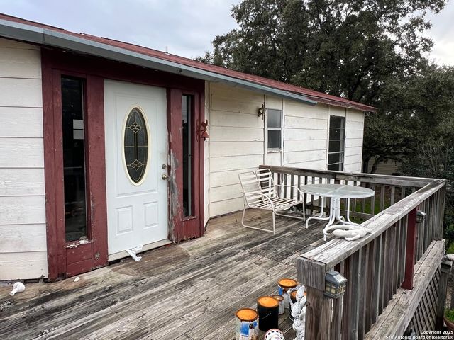 265 SUSIE DR, Canyon Lake, TX 78133