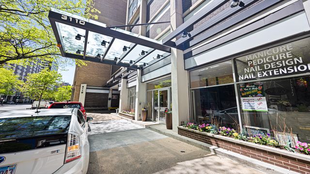 3110 N Sheridan Road 1807, Chicago, IL 60657