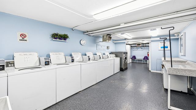 3110 N Sheridan Road 1807, Chicago, IL 60657