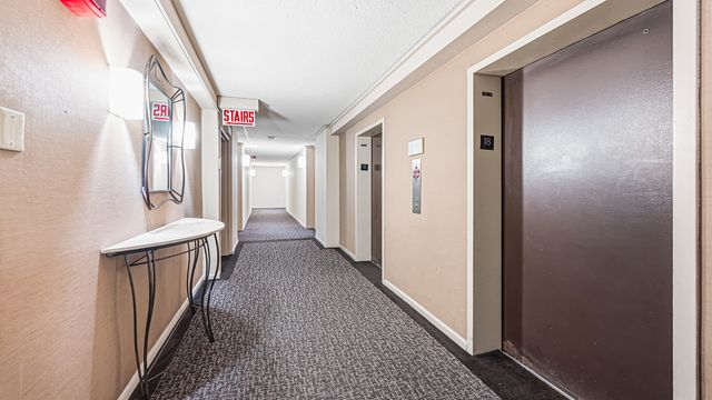 3110 N Sheridan Road 1807, Chicago, IL 60657