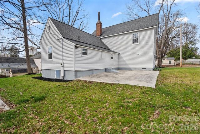 913 W 3rd Avenue, Gastonia, NC 28052