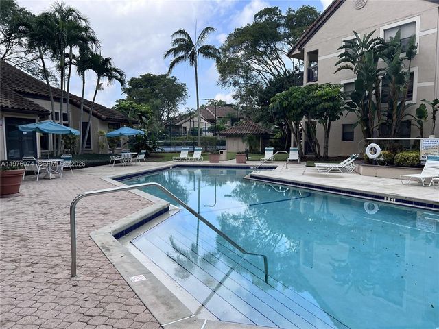 4221 W Mcnab Rd 43, Pompano Beach, FL 33069