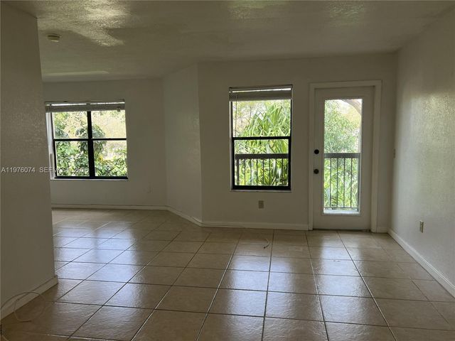 4221 W Mcnab Rd 43, Pompano Beach, FL 33069