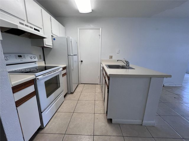 4221 W Mcnab Rd 43, Pompano Beach, FL 33069