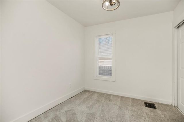 1529 S Harvard Avenue, Independence, MO 64052