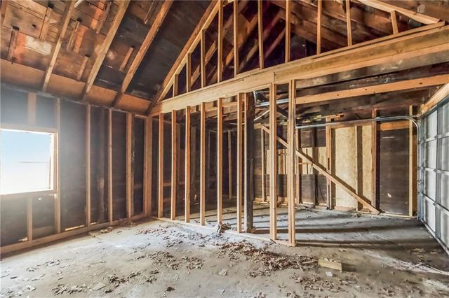 1529 S Harvard Avenue, Independence, MO 64052