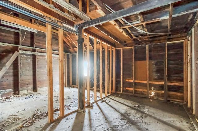 1529 S Harvard Avenue, Independence, MO 64052