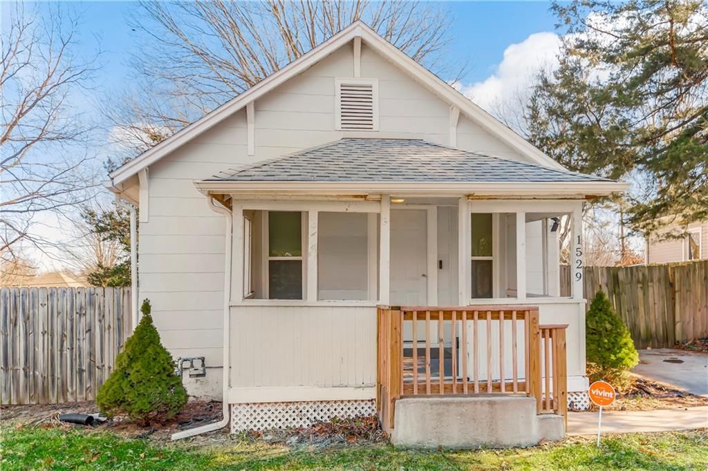 1529 S Harvard Avenue, Independence, MO 64052