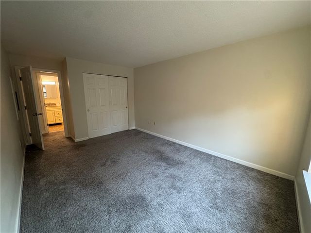 3524 West Shore Road 807, Warwick, RI 02886