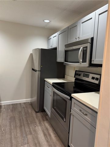 3524 West Shore Road 807, Warwick, RI 02886