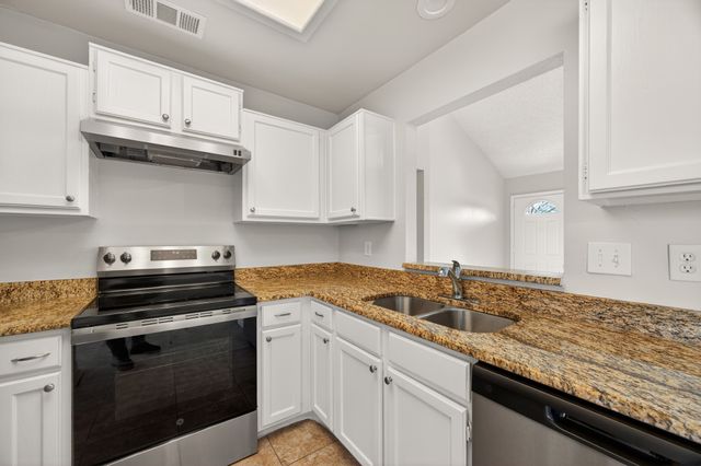 2709 College Park Drive, Rowlett, TX 75088