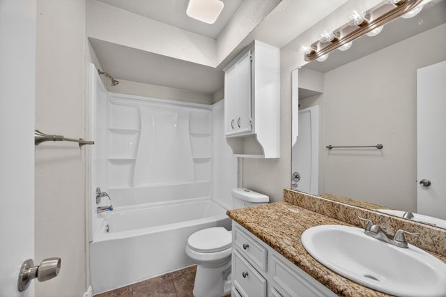 2709 College Park Drive, Rowlett, TX 75088