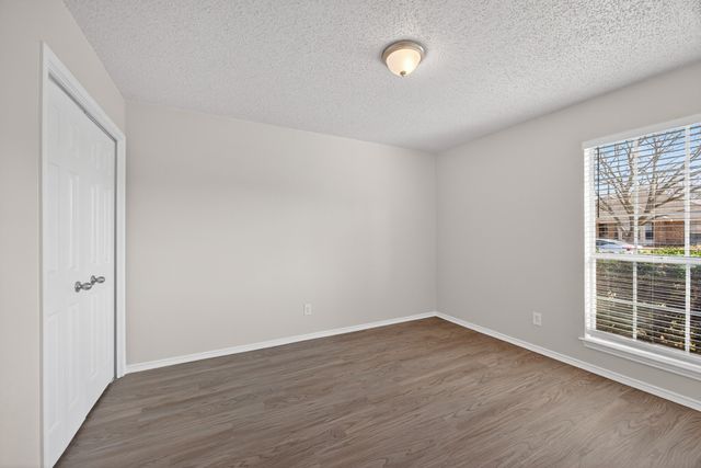 2709 College Park Drive, Rowlett, TX 75088