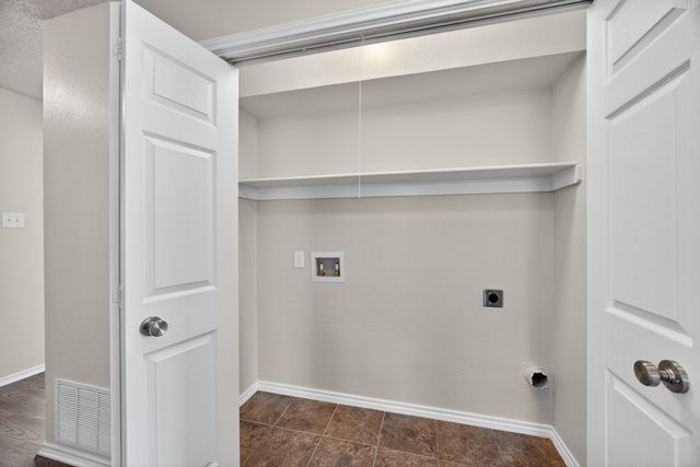 2709 College Park Drive, Rowlett, TX 75088