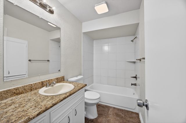 2709 College Park Drive, Rowlett, TX 75088