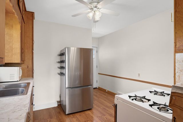 202 Park Street W, South Saint Paul, MN 55075