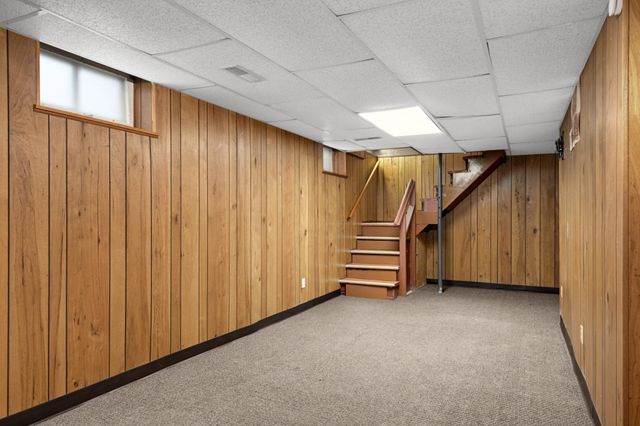 202 Park Street W, South Saint Paul, MN 55075