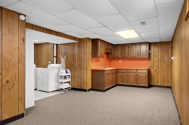 202 Park Street W, South Saint Paul, MN 55075