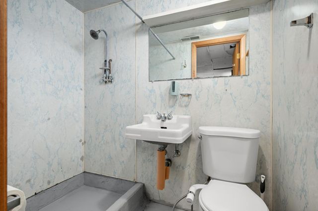 202 Park Street W, South Saint Paul, MN 55075