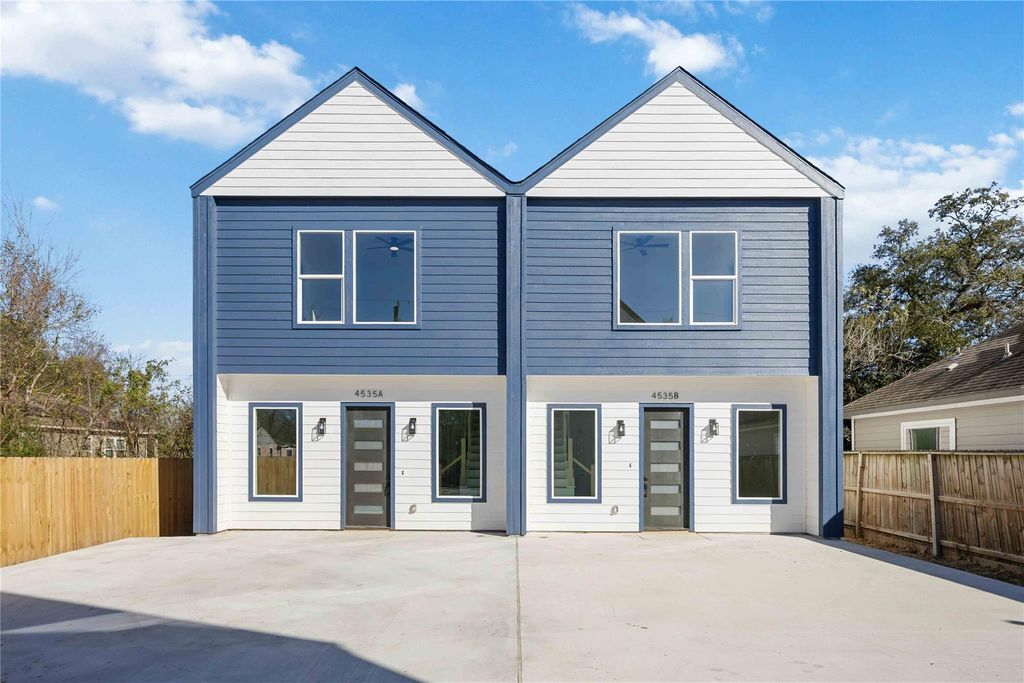 4535 Bricker Street B, Houston, TX 77051