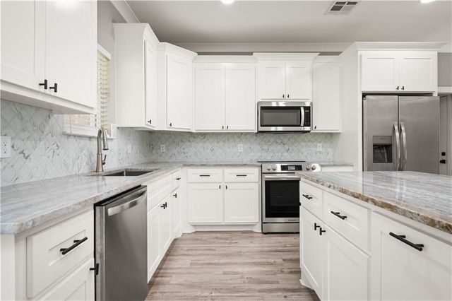 312 WALKER GRAVE PIT Road, Dry Prong, LA 71423