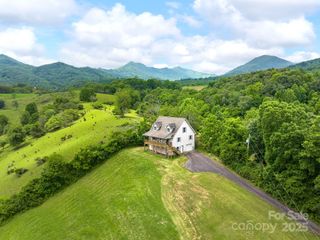 132 Rabbit Ham Road, Leicester, NC 28748
