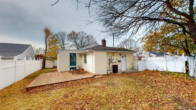 331 E 3rd Street, Deer Park, NY 11729