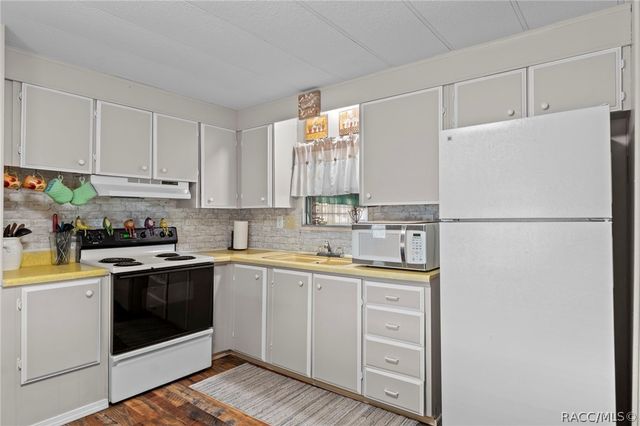 5090 S Florence Terrace, Floral City, FL 34436