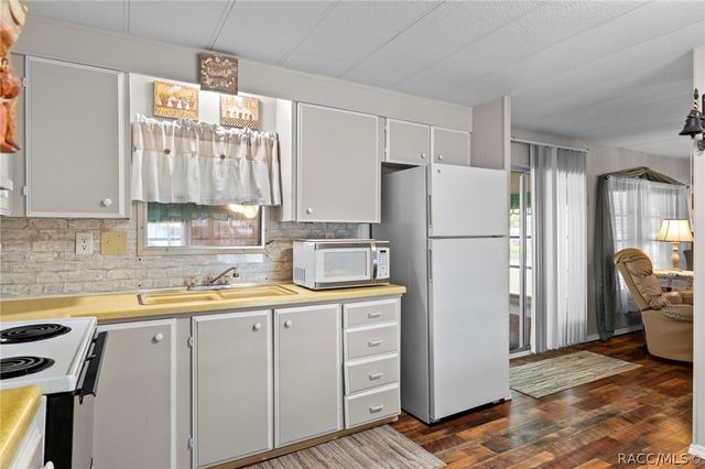 5090 S Florence Terrace, Floral City, FL 34436