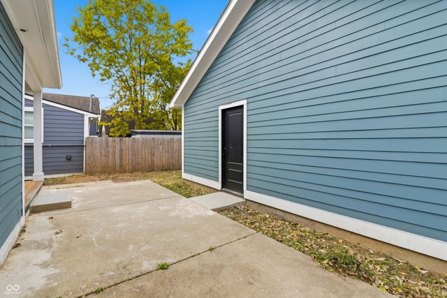 2022 Carrollton Avenue, Indianapolis, IN 46202