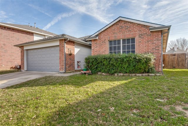 2856 Concho Trail, Fort Worth, TX 76118