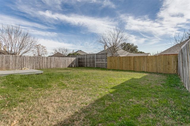 2856 Concho Trail, Fort Worth, TX 76118