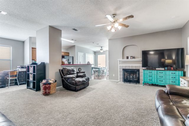 2856 Concho Trail, Fort Worth, TX 76118