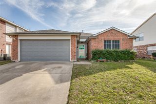 2856 Concho Trail, Fort Worth, TX 76118