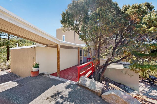 2109 Paseo Del Monte, Santa Fe, NM 87501