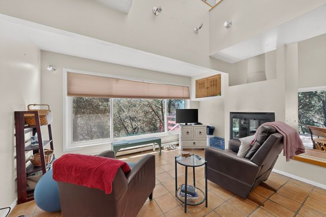 2109 Paseo Del Monte, Santa Fe, NM 87501