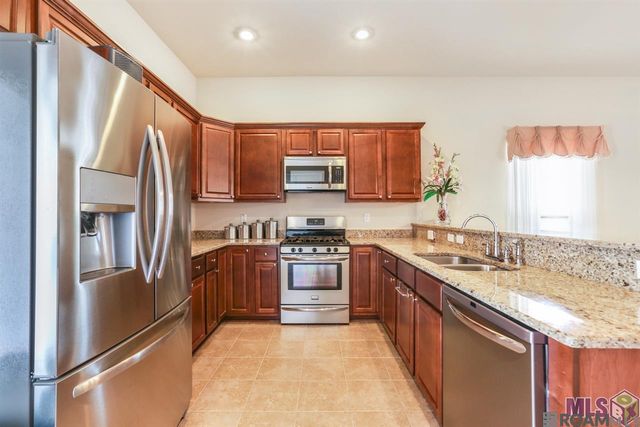 8604 Abertay Ave, Baton Rouge, LA 70820
