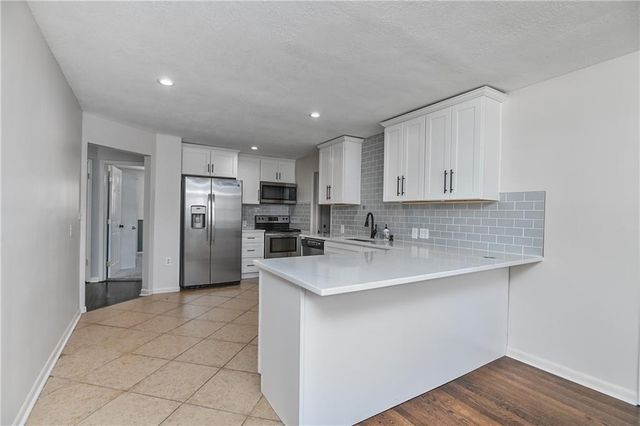 954 Sutton Court, Kansas City, KS 66103