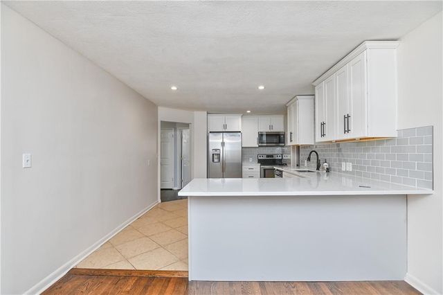 954 Sutton Court, Kansas City, KS 66103