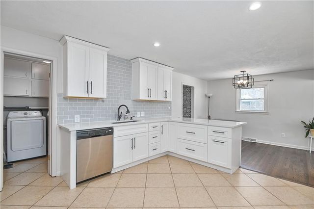 954 Sutton Court, Kansas City, KS 66103