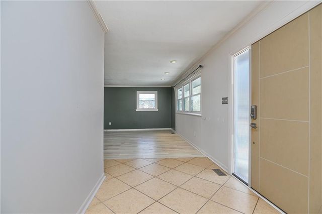 954 Sutton Court, Kansas City, KS 66103