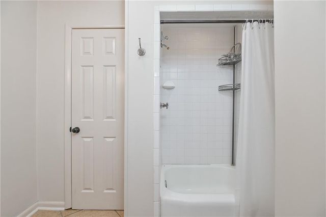 954 Sutton Court, Kansas City, KS 66103