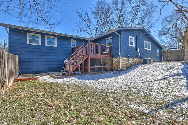 954 Sutton Court, Kansas City, KS 66103