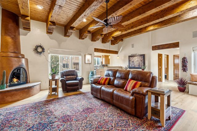 2720 Pradera Court, Santa Fe, NM 87505