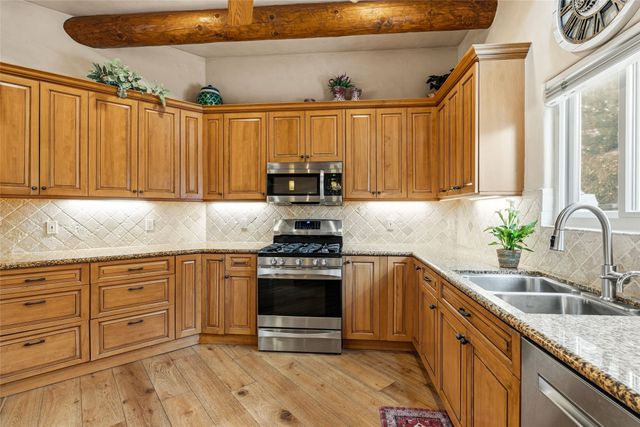 2720 Pradera Court, Santa Fe, NM 87505