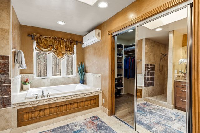 2720 Pradera Court, Santa Fe, NM 87505