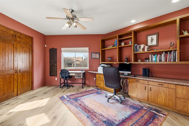 2720 Pradera Court, Santa Fe, NM 87505